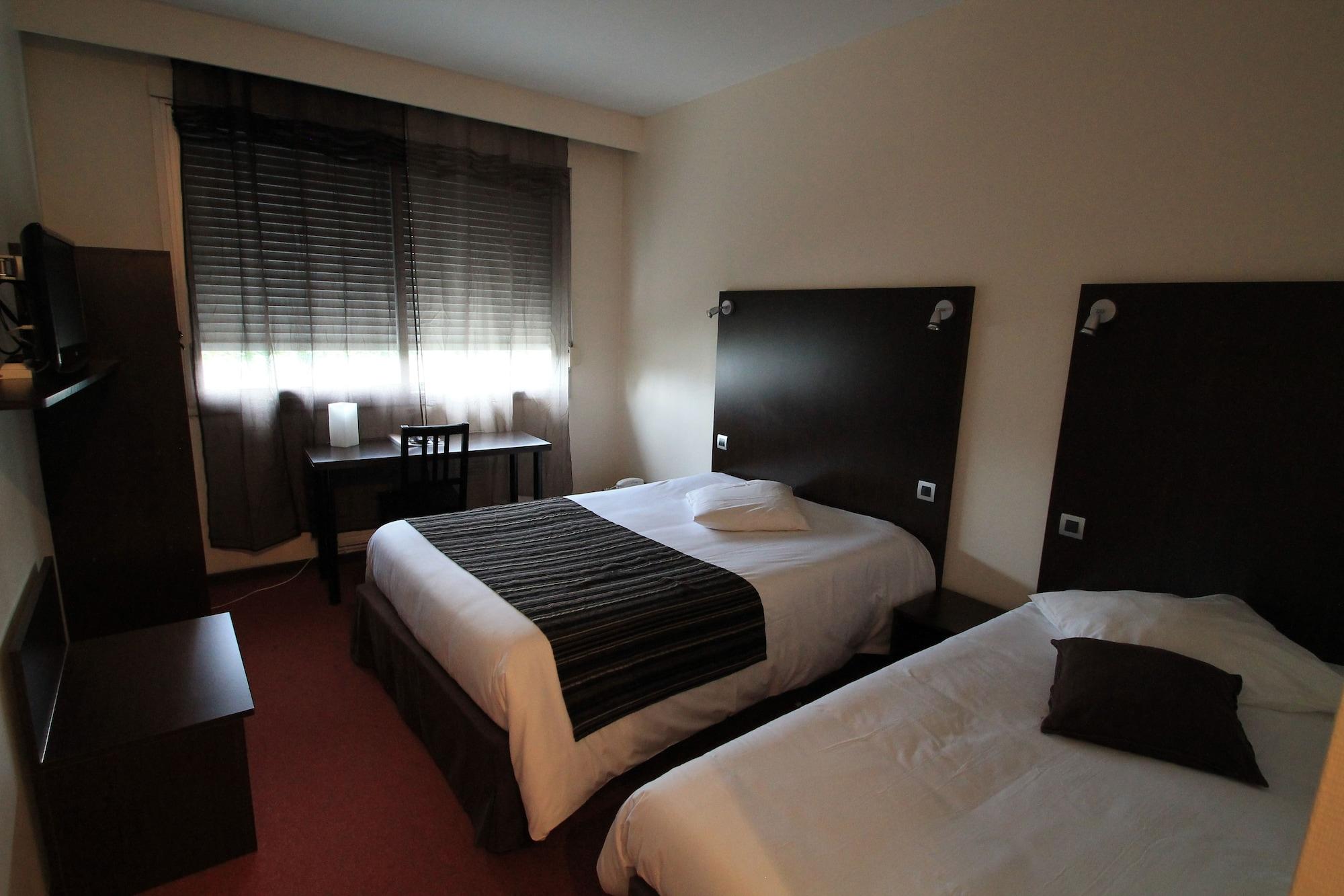 Adonis Lyon Est Hotel Artys Saint-Priest-en-Jarez Exteriör bild