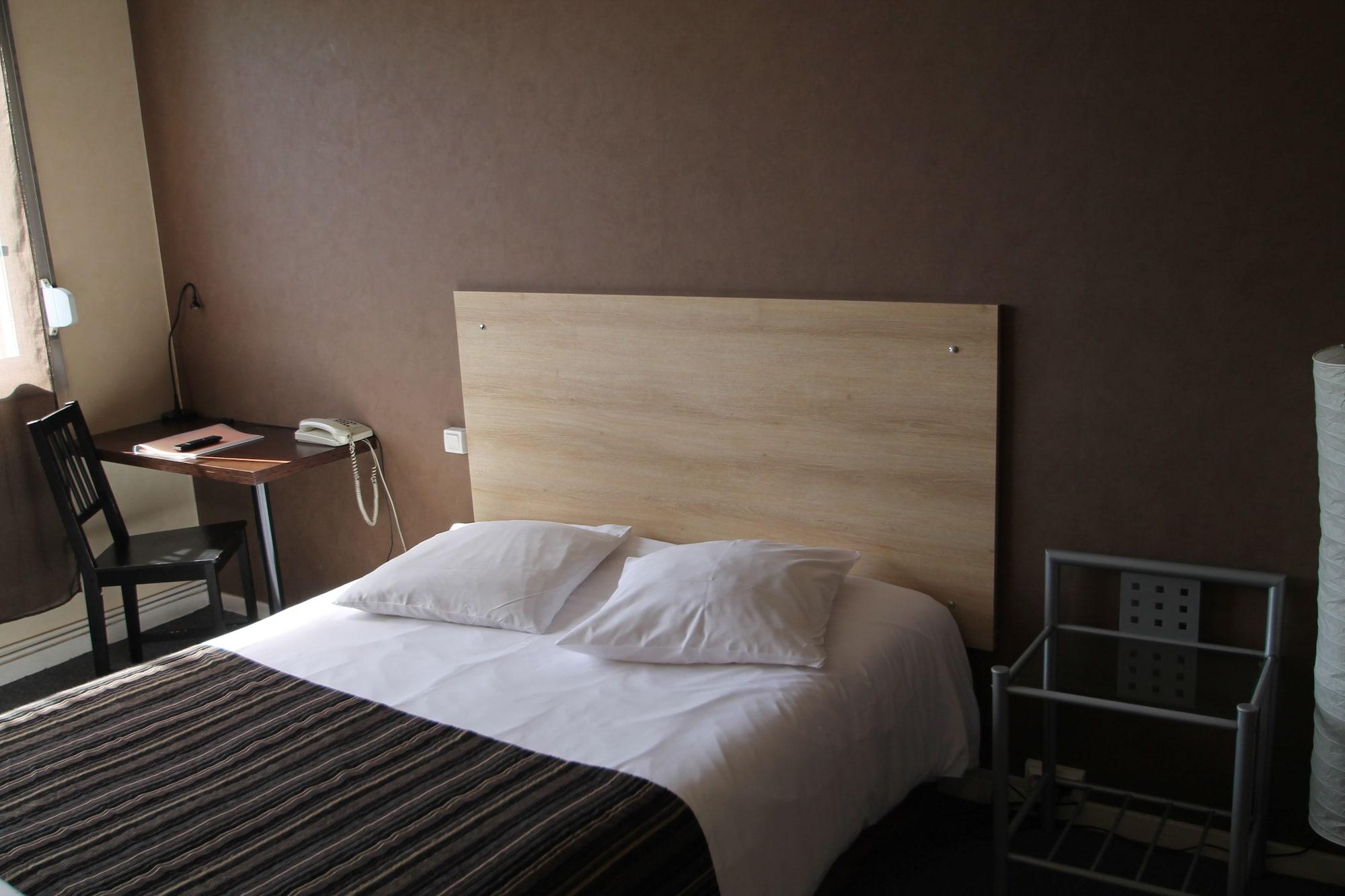 Adonis Lyon Est Hotel Artys Saint-Priest-en-Jarez Exteriör bild