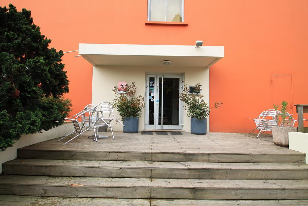 Adonis Lyon Est Hotel Artys Saint-Priest-en-Jarez Exteriör bild